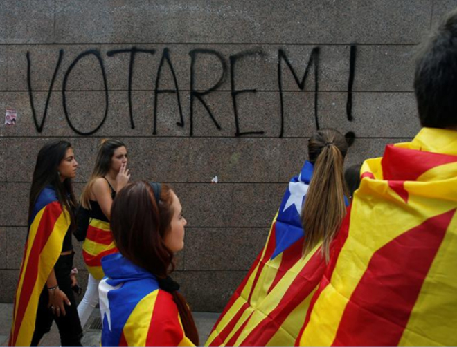 Separatistas catalães chamam apoiadores às ruas para dia de referendo 'pacífico'