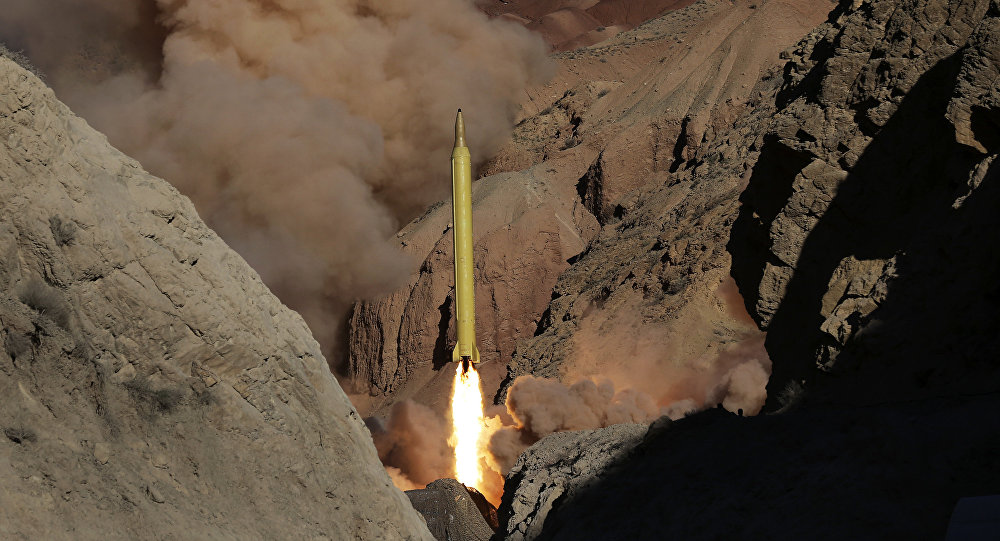 Irã apresenta base de mísseis subterrânea em VÍDEO
