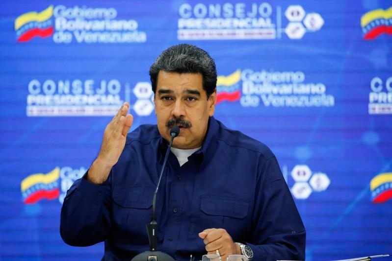 Maduro decide fechar fronteira com Brasil e ameaça fazer o mesmo com Colômbia