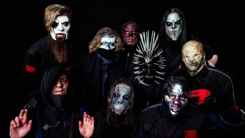 http://www.lea.co.ao/images/noticias/novas-mascaras-do-slipknot_widelg.jpg