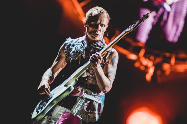 http://www.lea.co.ao/images/noticias/red_hot_chilipeppers_no_rock_rio_2017_na_lea.jpg